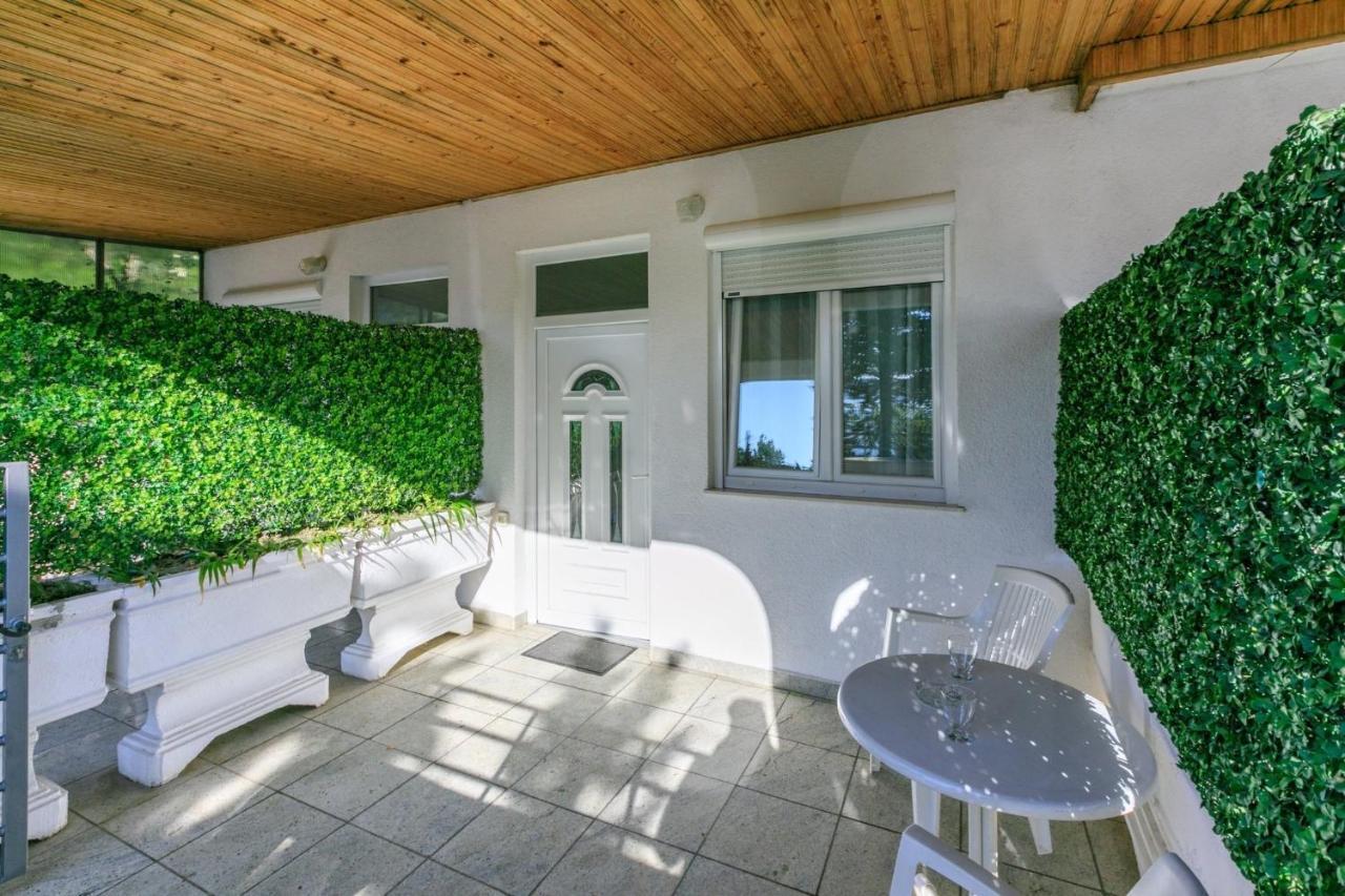 One-Bedroom Apartment In Dramalj Xxv Exterior foto